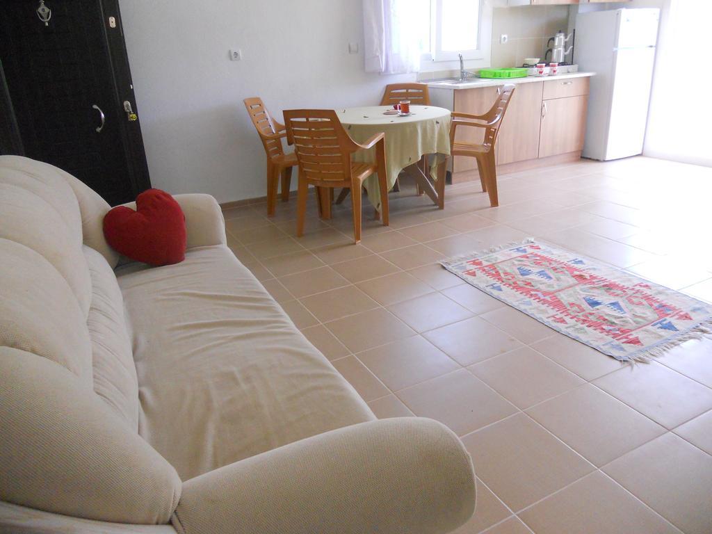 Doa Apartments Kusadasi Habitación foto